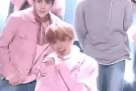 从最不受欢迎的“娘泡”到成龙身边的硬汉，朱正廷为自己正名图片