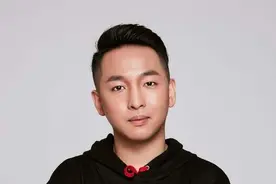 老撕鸡和狙击手麦克吃鸡技术并不是很强，为什么会有1600万的粉丝图片