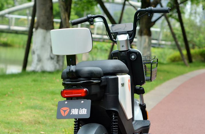 爱玛电动车有哪些优点_中国电动车品牌发展历程_短途出行两轮电动车