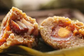 难怪你包的粽子不香还夹生，牢记这几个小技巧，粽子软糯又紧实图片