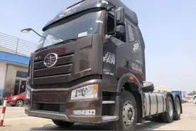 解放J6P牵引车 7年后买重卡还选它 山东烟台绿通用户认准哪点了？图片