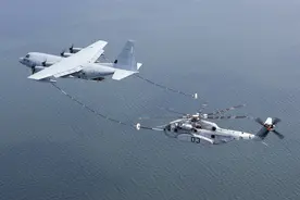 仍需追赶！美军最新重型直升机空中加油，这组合我们迄今都是空白图片