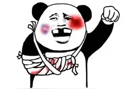 开心一刻笑话：学校某女生宿舍门口的树上有只野猫，很多女生围观图片