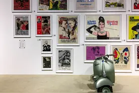 最美的奥黛丽赫本，她的法式时髦跨越了一个世纪——上海艺术展览图片