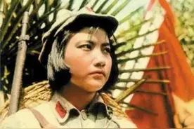 三八妇女节 | 回眸银幕上我军女军人经典形象图片