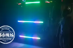 奇葩！货车五彩斑斓开上高速，民警拦下一看，直呼“不要命”图片