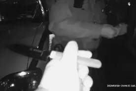 “心情不好”余杭一男子足浴店消费，不结账还这样干图片