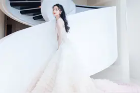 女神丫丫 佟丽娅 低胸礼服 妩媚性感极了图片