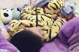 为什么女生睡觉的时候喜欢“夹被子”，原因有3个，进来看别害羞图片
