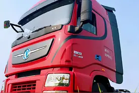 600马力带液缓，有冰箱能做饭，东风天龙旗舰重卡开起来怎么样图片