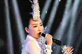 假唱被一眼识破，金星公开嘲讽，看过卸妆后，网友：要这样早火了图片