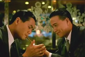 “影坛大哥”万梓良的落魄史，从影帝到街头“卖丑”他经历了什么图片