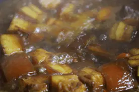 名厨 徐大斌 | 食欲之秋，从一碗大师国宴红烧肉开始……图片