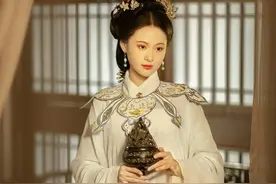 《桃花扇》底送南朝，儿女浓情何处消？图片