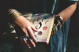 看似善良可欺，其实手段狠辣的星座，典型的表里不一，防不胜防图片