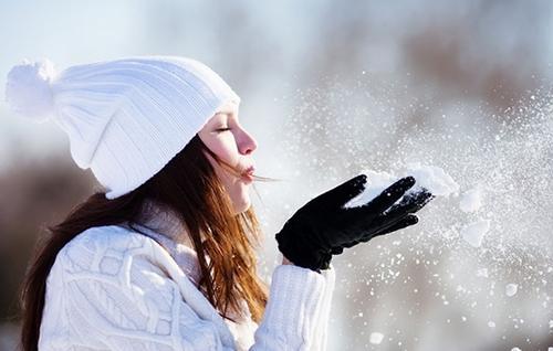 是磨砂膏好还是身体乳好