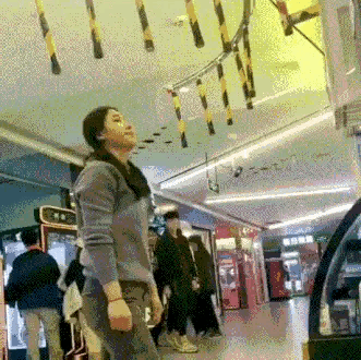 抓这个掉落棍子的详细技巧如下图片