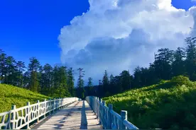 瓦屋山许你一场仲夏夜之梦图片