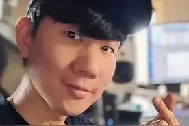 知情人士透漏：歌手林俊杰疑似跑路，目前人已经在新加坡图片