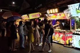 一整只章鱼做的章鱼烧，让你牙缝都塞满了，等20分钟也要吃图片