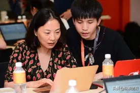 曾是阿里前台女接待，马云却破天荒送给她股份，如今她过得如何？图片