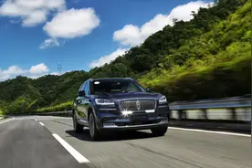 林肯飞行家试驾：全系标配3.0T V6+10AT，比X5、Q7给力，还更便宜图片