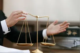 保安突发疾病倒在工作岗位，单位是否担责引发一场官司，法院判了图片