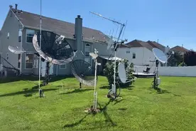 他在自家后院建了个接收深空卫星信号的天线系统，爱好小众又冷门图片