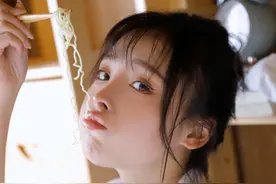 半藏森林后，井川里予成新纯欲天花板？网友：cos圈基本操作罢了图片