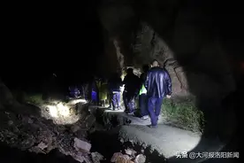 7旬老太被困深山48小时，汝阳警民150余人携喇叭、爆竹进山搜救图片