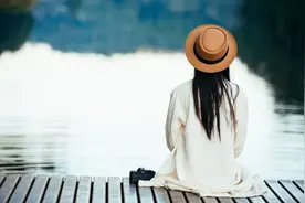 “不再联系”，这是分手后对爱情最后的一丝尊重图片