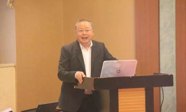 四川省皮革行业协会召开制革、皮化专委会2018年联席会议