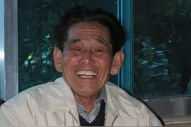 昔日缅甸果敢王彭家声近况：90高龄满头黑发，家中高挂"威震缅北"图片