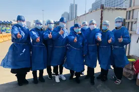 这群医务人员挑战“生理极限”，守护花桥收费口“堡垒”图片