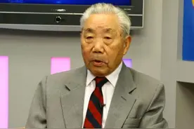 爱因斯坦给中国留美学生的一封信，信件很简短，内容很残酷图片