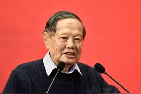 杨振宁回国后年薪有多少？看到清华开出的价格，你才知道他多伟大图片