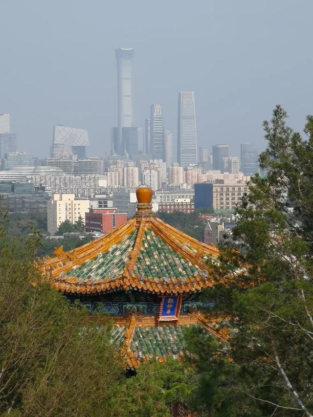变焦就是对画面的裁切吗？你必须要搞明白变焦这回事儿