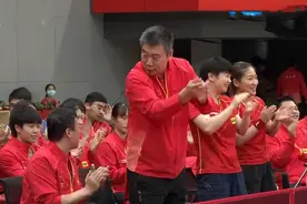 国乒性别大战爆冷门！女队2-1险胜男队，马龙完胜刘诗雯挽回颜面图片