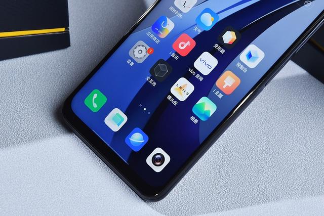 iQOO Z3首销：骁龙768还能打吗？但这价格确实有点香