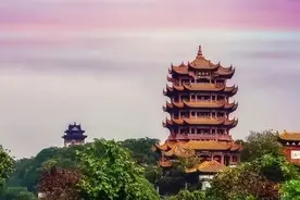 湖北老乡，一个个排队IPO敲钟图片