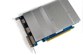 英特尔首款独立显卡DG1性能实测！战胜GTX750Ti，却难敌AMD核显图片