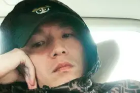 35岁男星疑恋情曝光！工作空档与美女酒店密会，绯闻多自曝难稳定图片