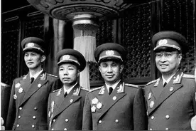 爱“唱反调”的黄克诚，连毛主席都敢“怼”，为何能位列大将第三图片