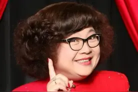 肥肥与郑少秋纠缠一生，勉强得来的爱情，注定最后伤人伤心图片