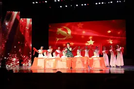 老中青三代同台竞技 点亮戏曲最燃夜—第44届“武汉之夏”戏曲达人秀总决赛圆满落幕图片