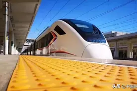 最新列车时刻表来了！来凤首次开通至重庆黔江的动车组图片