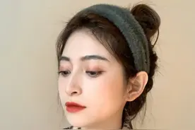 丸子头：扎出了少女感，烟筒卷：烫出了洋气感，2021真不得了图片