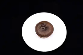 巧克力熔岩蛋糕成品特色好看吧图片
