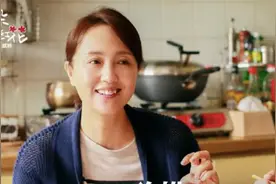 因巩俐考入中戏，一颗虎牙带来幸运，47岁朱媛媛搭档千玺翻红图片