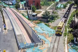 济南白马山隧道四孔道路全通车 铁路平交道口原址保留图片